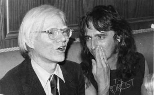 40 éve elfeledett Warhol-remekmű lapult Alice Cooper szekrényében