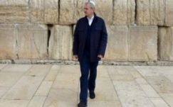 Izraelbe látogat Liviu Dragnea