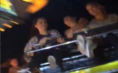 Kizuhant három lány a vásári körhintából Medgyesen