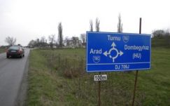  Helyszíneken jártunk: melyik hétvégi román-magyar határátkelő állandósul?