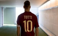 Totti hivatalosan is bejelentette visszavonulását