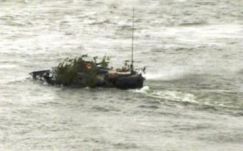 Hadgyakorlat közben elsüllyedt a román kétéltű katonai jármű