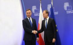 Nem hajlandó a lengyel államfő Donald Tuskkal konzultálni