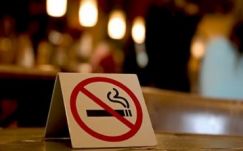 Körvonalazódik a dohányzásellenes törvény módosulása