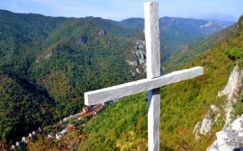 Balesetet szenvedett egy idős magyarországi turista Herkulesfürdőnél