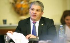 Öt megyei igazgatót menesztene az egészségügyi miniszter