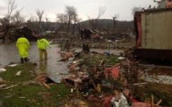 Több mint négyszáz család kap gyorssegényt a kormánytól