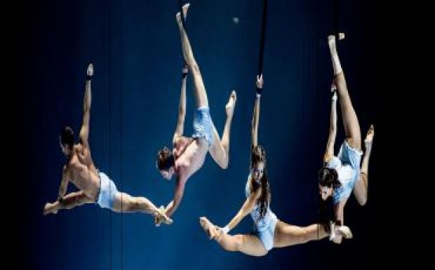 Papp Sándor Zsigmond: Ország(imázs) a magasban