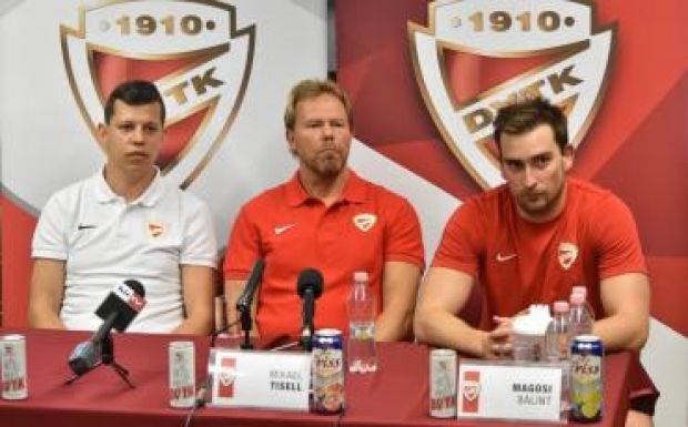 Erste Liga: idén is bajnoki címre törnek a Jegesmedvék