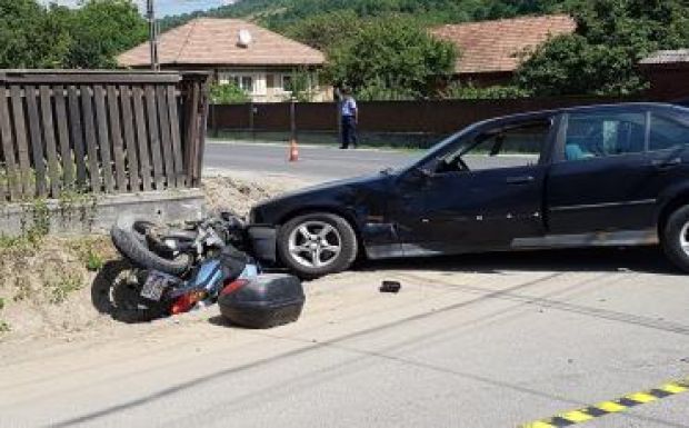 Szabálytalanul előző motoros ütközött egy BMW-vel Zetelakán