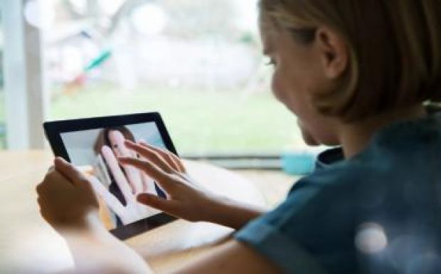 Saját videochat-eszközön dolgozik a Facebook