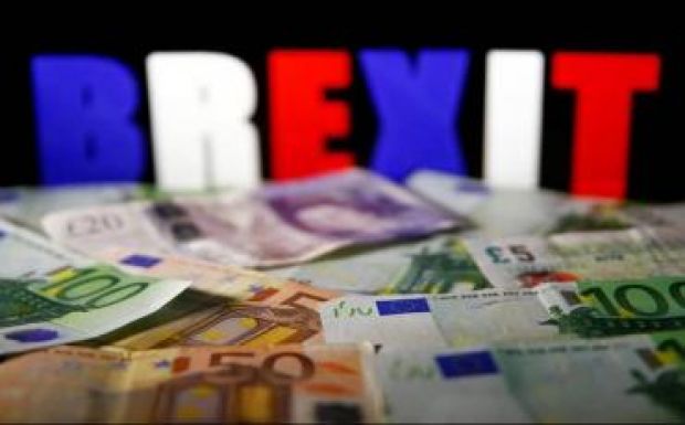 Mekkora „lelépési pénzt” kell fizetnie Nagy-Britanniának?