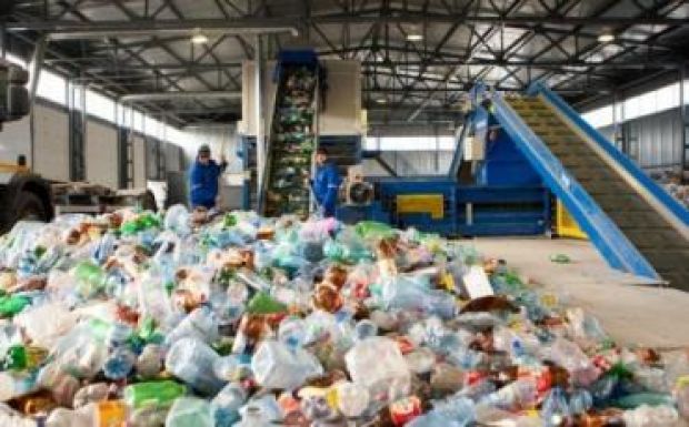 Kevesebb mint öt százalék hulladékot hasznosítunk újra, szánalmas helyzetben vagyunk