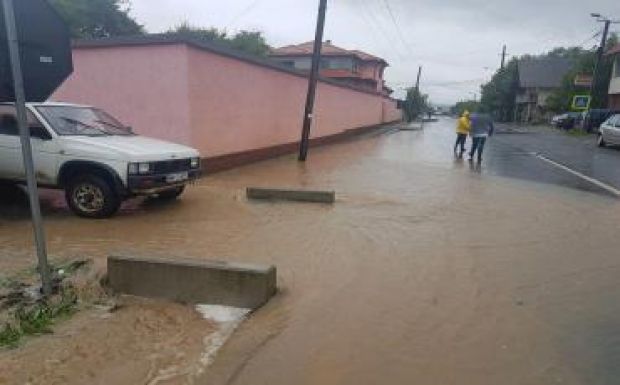 Elsőfokú árvízriasztást rendeltek el három megyére