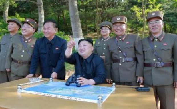 Könyörtelen csapással fenyegetőzik Észak-Korea