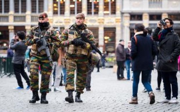 A következő években is maradnak a katonák Belgium közterein