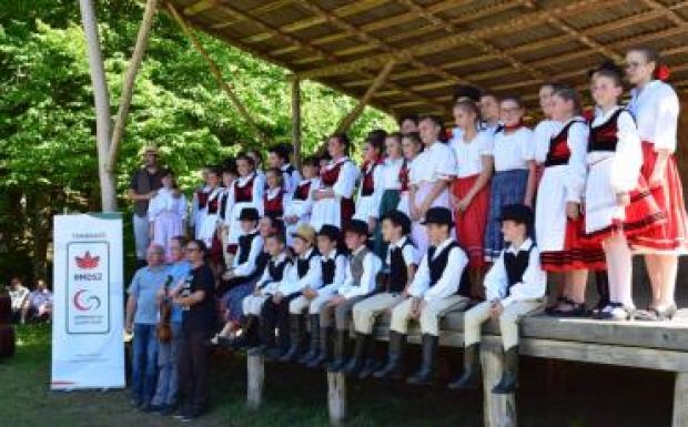 Néptánc és népzene tábort zártak Setétpatakon