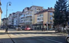 Hamarosan „kivirulnak” Sepsiszentgyörgy szürke tömbházai