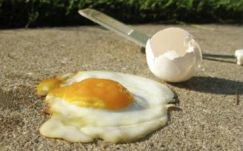 Meteorológus: 60 Celsius fok is lehet a talaj mentén