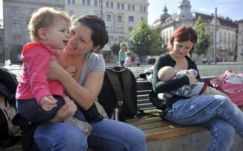 Megszavazták: felső határa lesz szeptembertől a gyermekgondozási díjnak