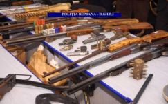 Elképesztően sok fegyvert koboztak el az év első felében