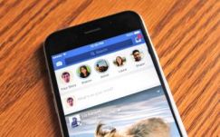 A böngészős Facebook is megkapja a Web Storiest