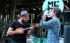 Bartók a csűrben – interjú a Söndörgő együttes vezetőjével