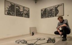 Robotok alkotnak a kisdisznódi Kunsthaus 7 B-ben