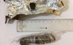 Kábítószerekkel és lőszerekkel akart illegálisan Romániába lépni négy francia állampolgár