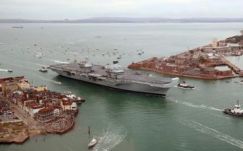 Hazatért a Queen Elizabeth hadihajó 