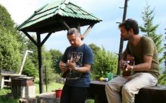 Véget ért a 17. Erdélyi Gitártábor, ahol már ukulelézni is lehet