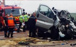 Román áldozatai voltak két belgiumi autóbalesetnek is