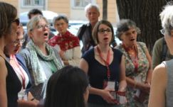 Énekszóra buszoztak a kolozsváriak