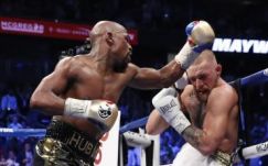 Mayweather technikai KO-val legyőzte McGregort „az évezred bokszmeccsén”