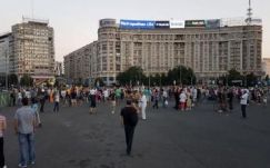 Tüntettek a nagyvárosokban az igazságügyi módosítások ellen