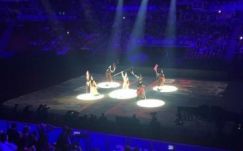 Színpompás nyitóünnepséggel kezdődött meg a budapesti cselgáncs-vb