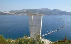 Horvát-boszniai csörte egy híd miatt