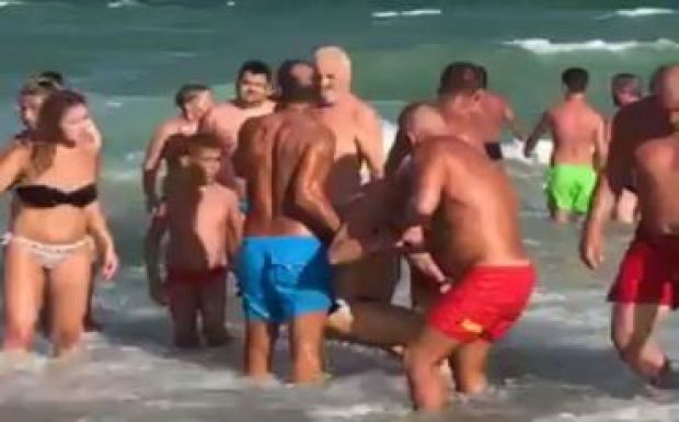 Kis híján a tengerbe veszett egy politikus Eforie Nordon