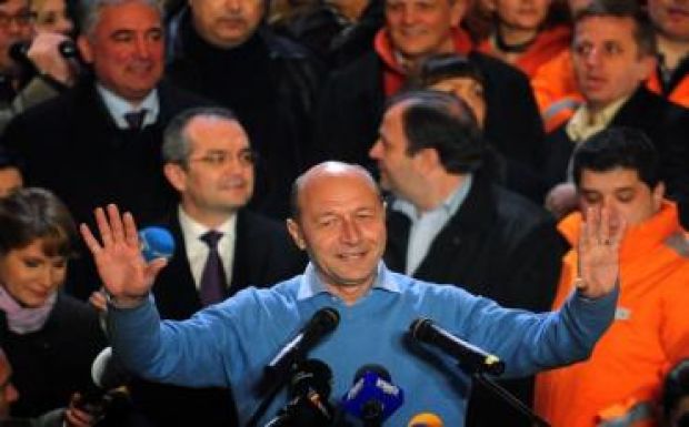 Parlamenti bizottság: csalással nyerte Traian Băsescu a 2009-es elnökválasztást