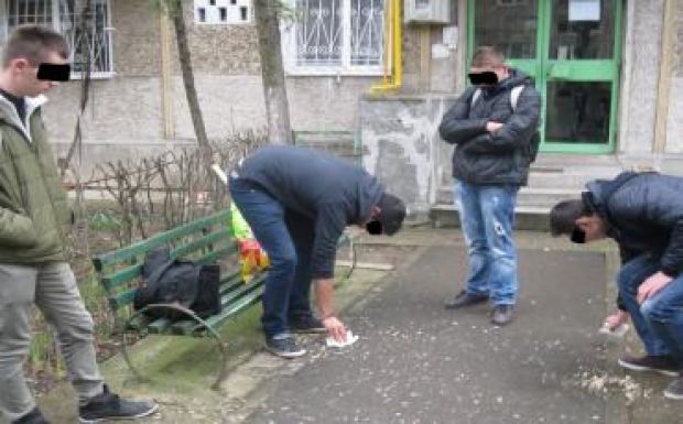 Büntetnék a köpködést ebben a romániai városban