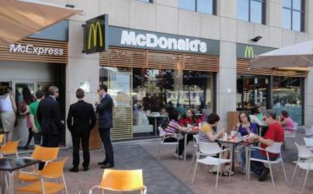 Nem szolgál ki románokat a spanyolországi McDonald's – lépett a külügy