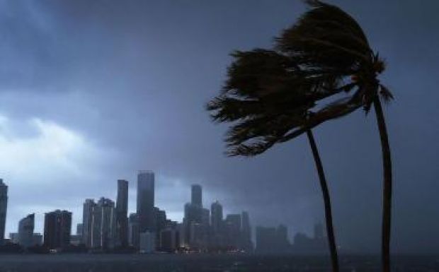 Négy román állampolgár elhagyta az Irma hurrikán által sújtott övezetet