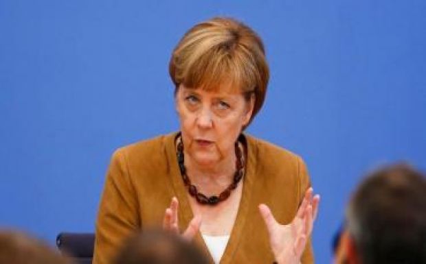 Merkel üzent Orbánnak: elfogadhatatlan az Európai Bíróság döntésének semmibe vétele