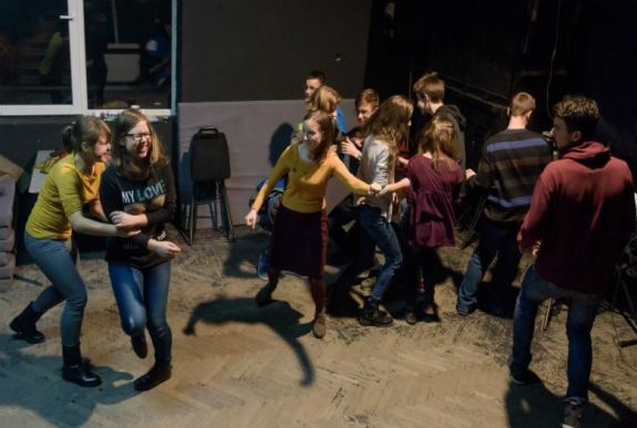 Egyhangú az életed? Járj színházi különórára Kolozsváron!