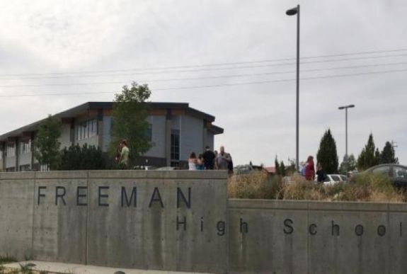 Lelőtte egy társát egy diák és többeket megsebesített egy Washington állambeli iskolában