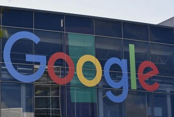 Három volt női alkalmazott beperelte a Google-t, mert a férfiakénál alacsonyabb bért kaptak