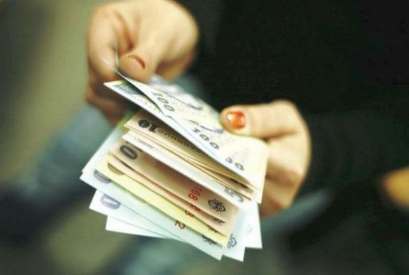 Adótanácsadó: nem kötelezheti az állam a cégeket, hogy emeljék meg a bruttó béreket