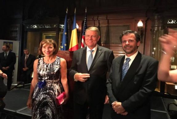 Philadelphia román közösségével is találkozott Klaus Johannis 