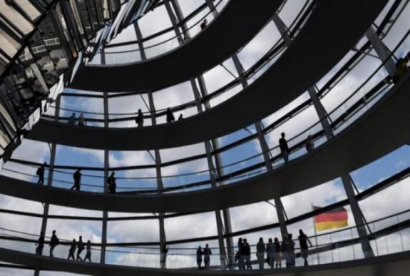 Történelmi csúcson a Bundestag létszáma