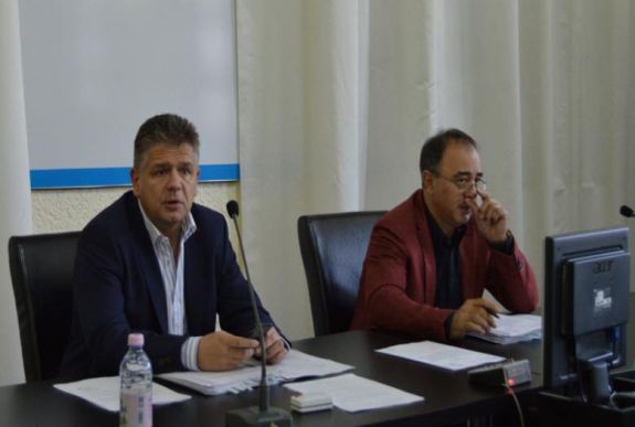 Vádat emeltek Dorin Florea, illetve Sergiu Claudiu Maior volt alpolgármester ellen